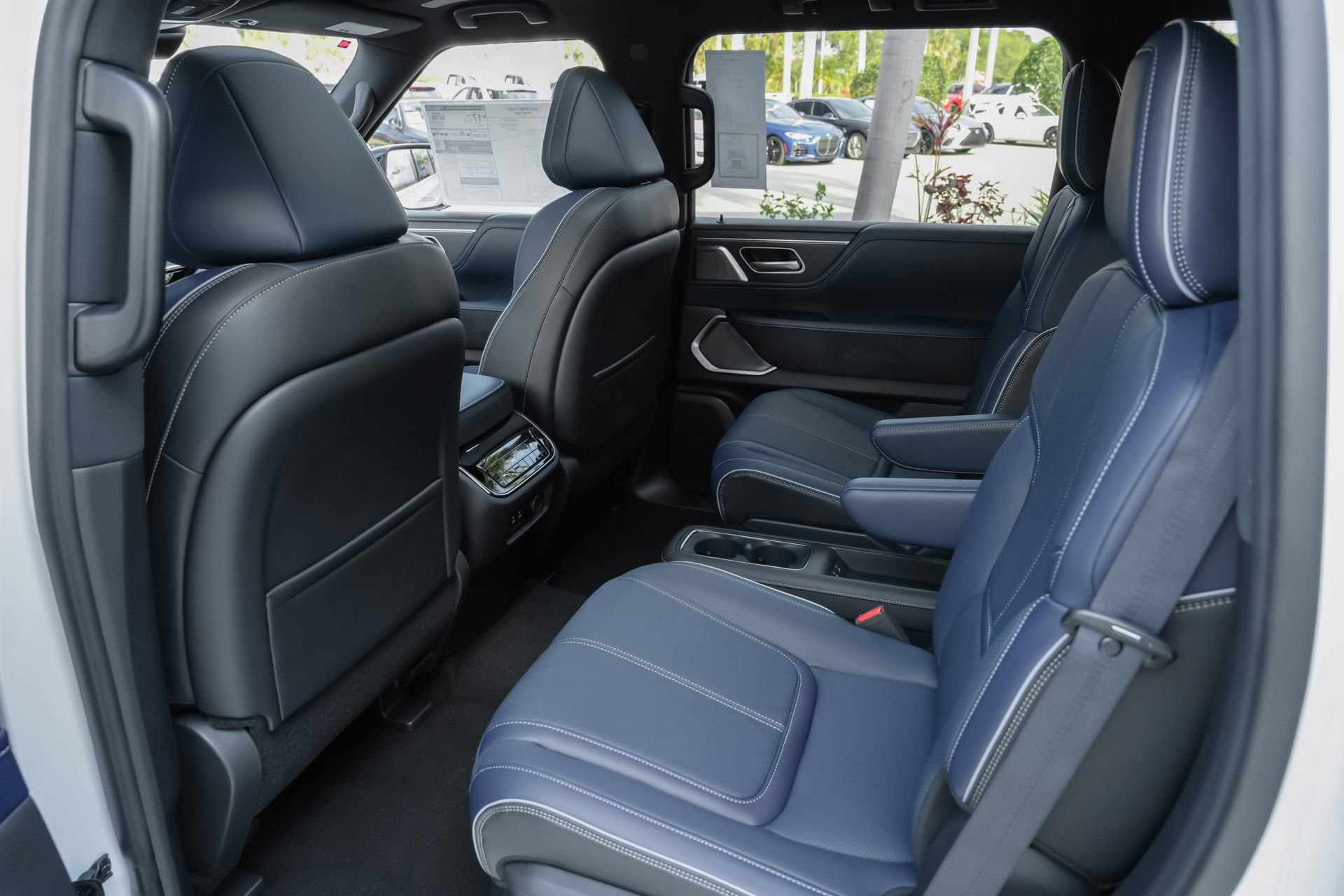 New 2026 INFINITI QX80 4WD w/ Sport Exterior Package image 28