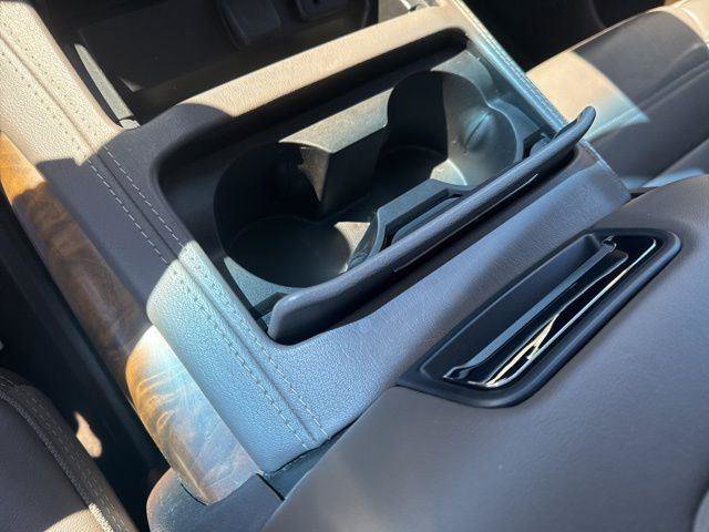 Used 2019 GMC Yukon XL Denali w/ Denali Ultimate Package image 23