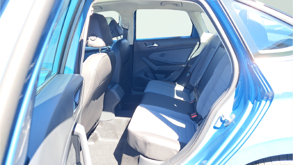 New 2026 Volkswagen Jetta SE FWD image 12