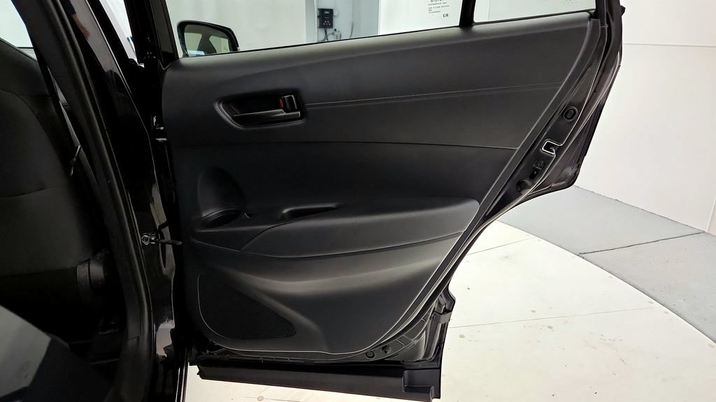 Certified 2024 Toyota Corolla Cross LE w/ Moonroof Package AWD/4WD image 19