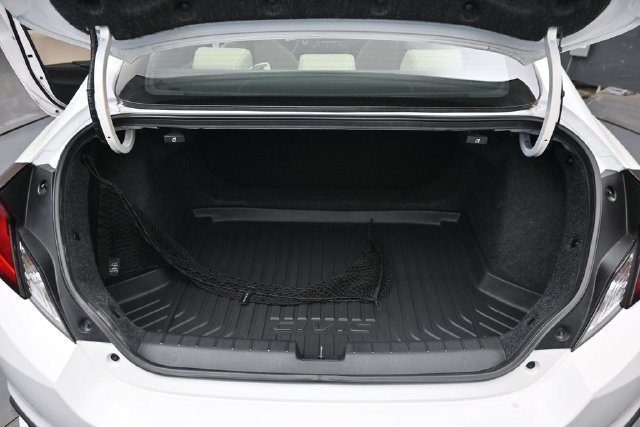 Used 2019 Honda Civic Touring image 25