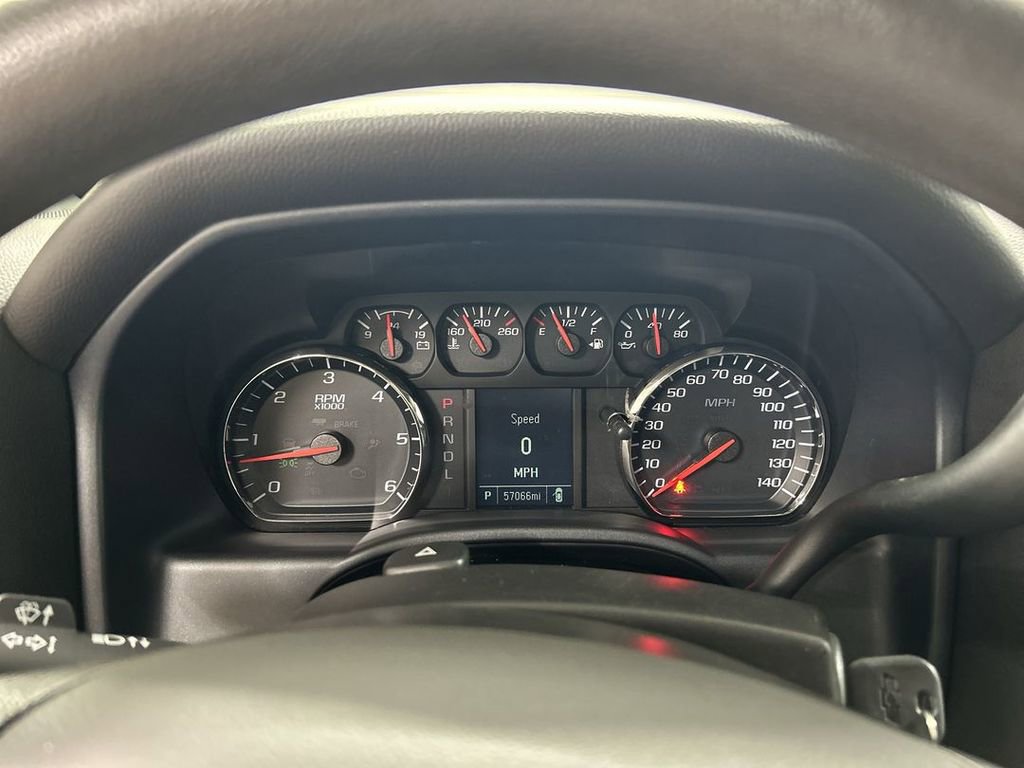 Used 2018 Chevrolet Silverado 1500 Custom w/ Custom Value Package AWD/4WD image 13