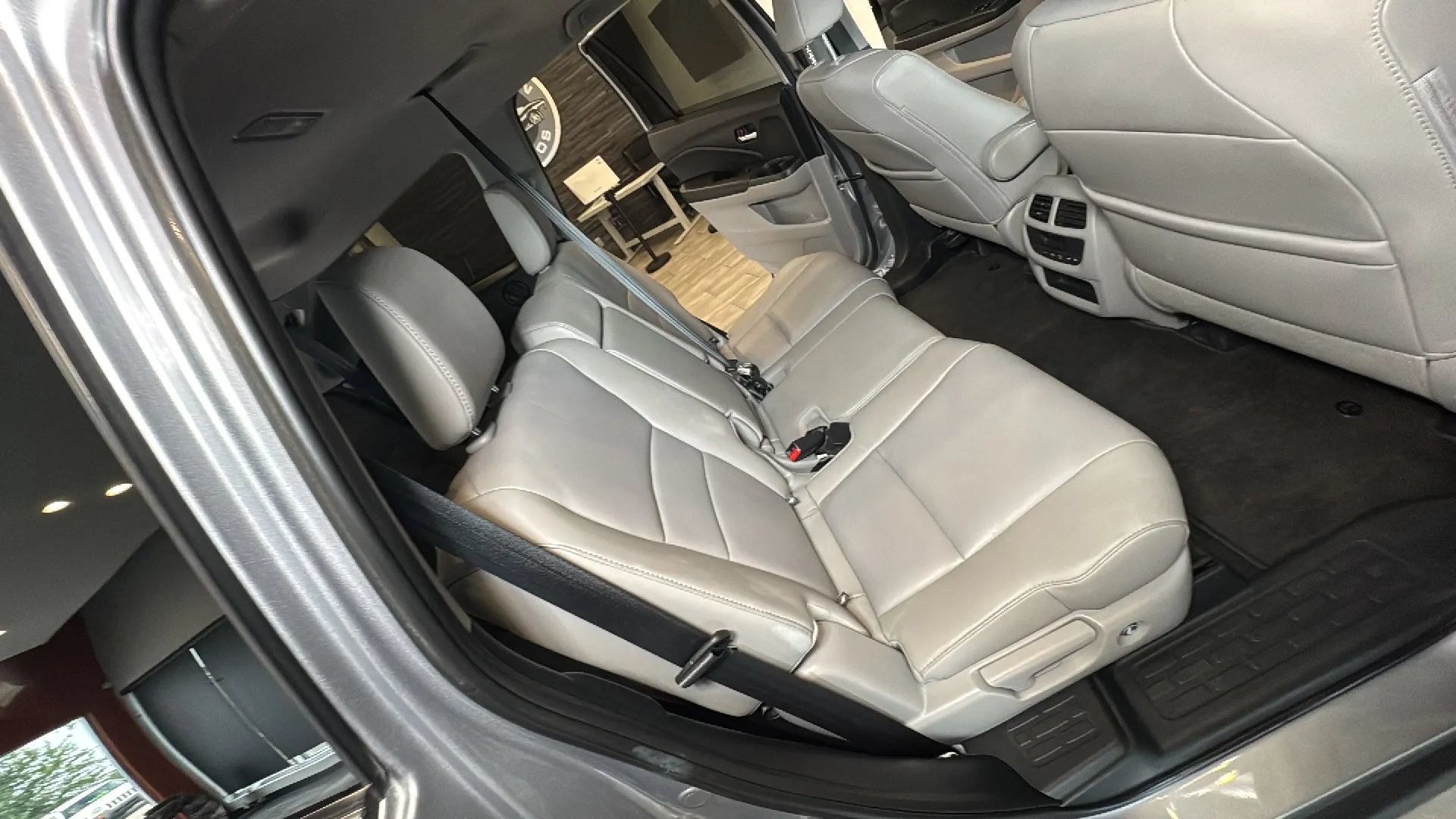 Used 2016 Honda Pilot EX-L image 37