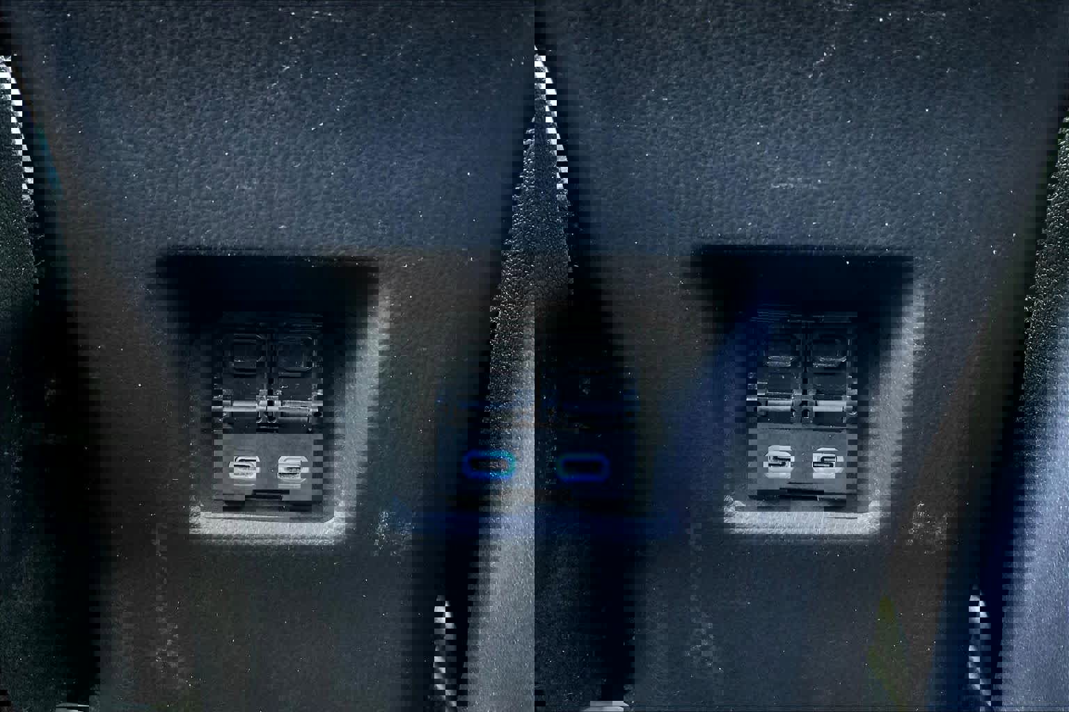 Used 2022 Toyota RAV4 XLE w/ Convenience Package AWD/4WD image 34