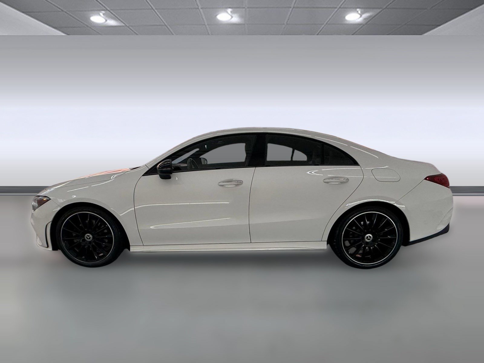 Used 2023 Mercedes-Benz CLA 250 image 2