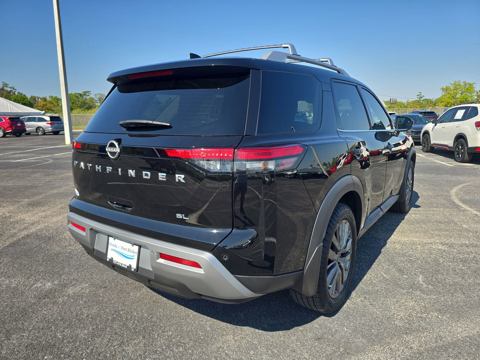 Used 2024 Nissan Pathfinder SL w/ SL Premium Package image 4