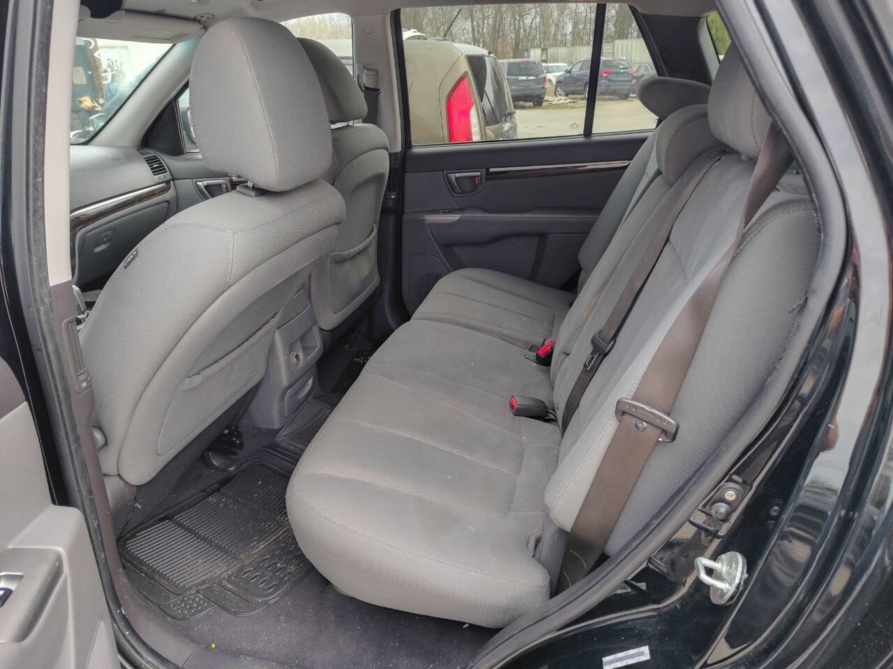 Used 2010 Hyundai Santa Fe GLS image 6