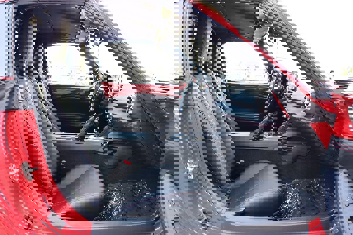 Used 2017 MAZDA MX-5 Miata RF Grand Touring image 65