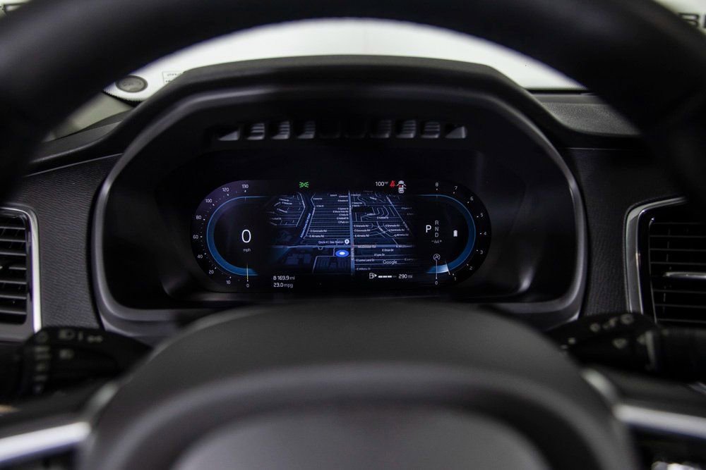 Used 2023 Volvo XC90 B6 Plus w/ Protection Package Premier image 26