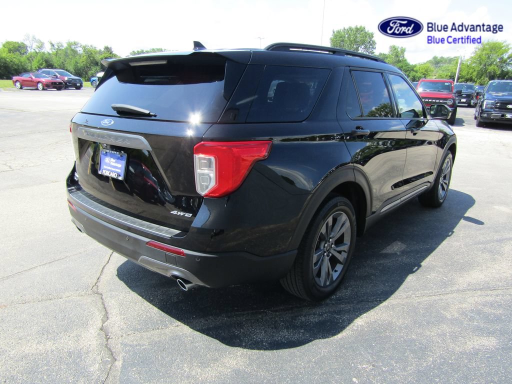 Certified 2023 Ford Explorer XLT w/ Equipment Group 202A AWD/4WD image 9