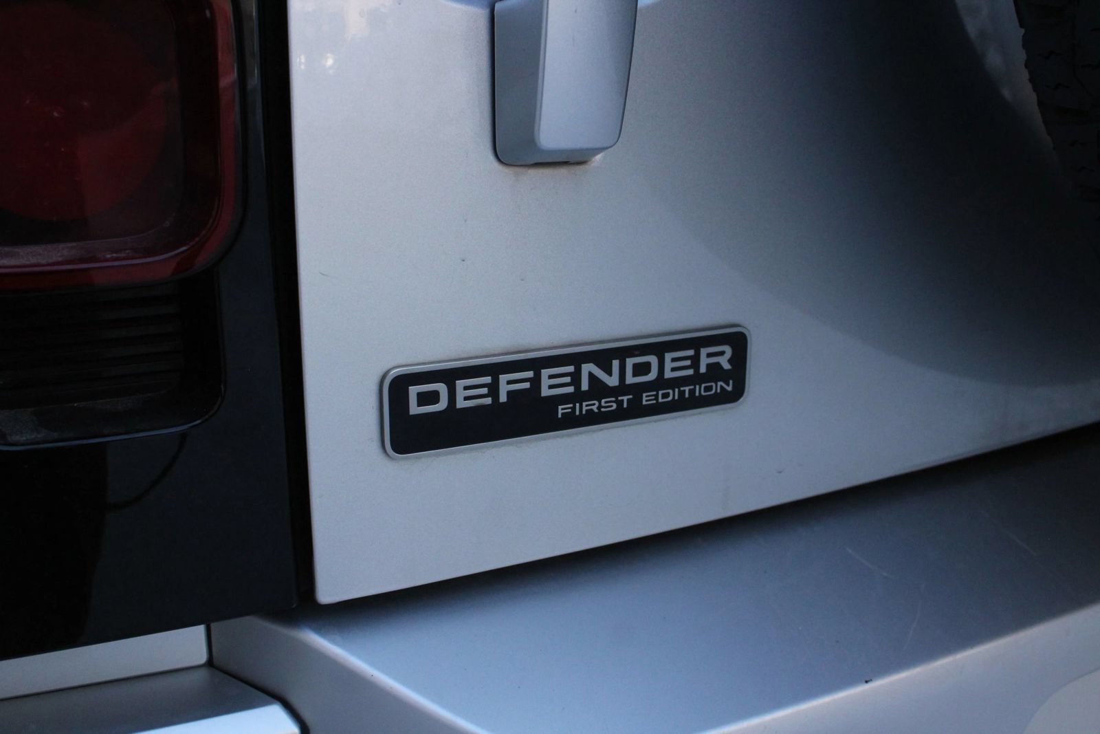 Used 2020 Land Rover Defender 110 First Edition AWD/4WD image 9