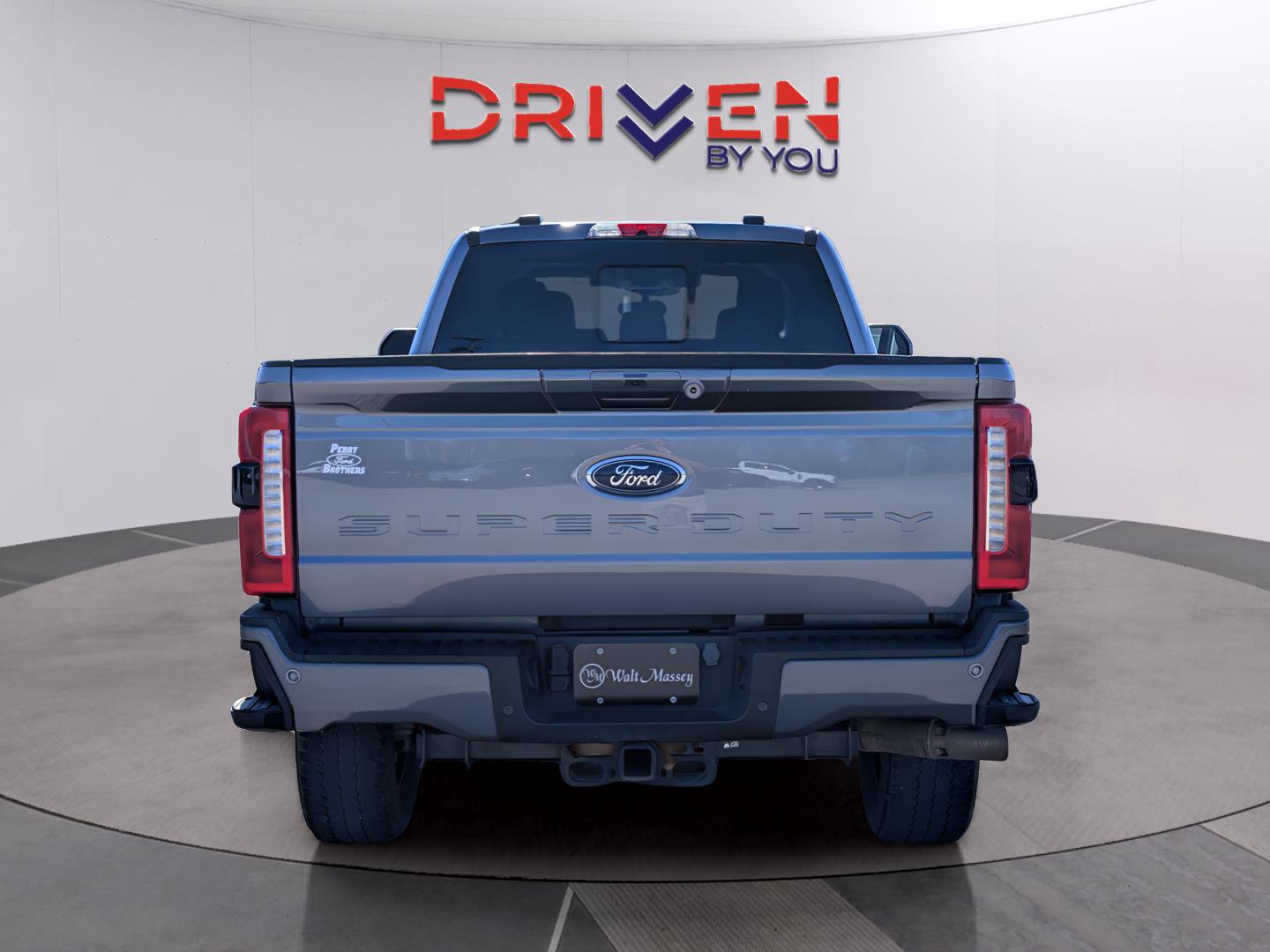 Used 2024 Ford F350 Lariat w/ Lariat Ultimate Package image 4