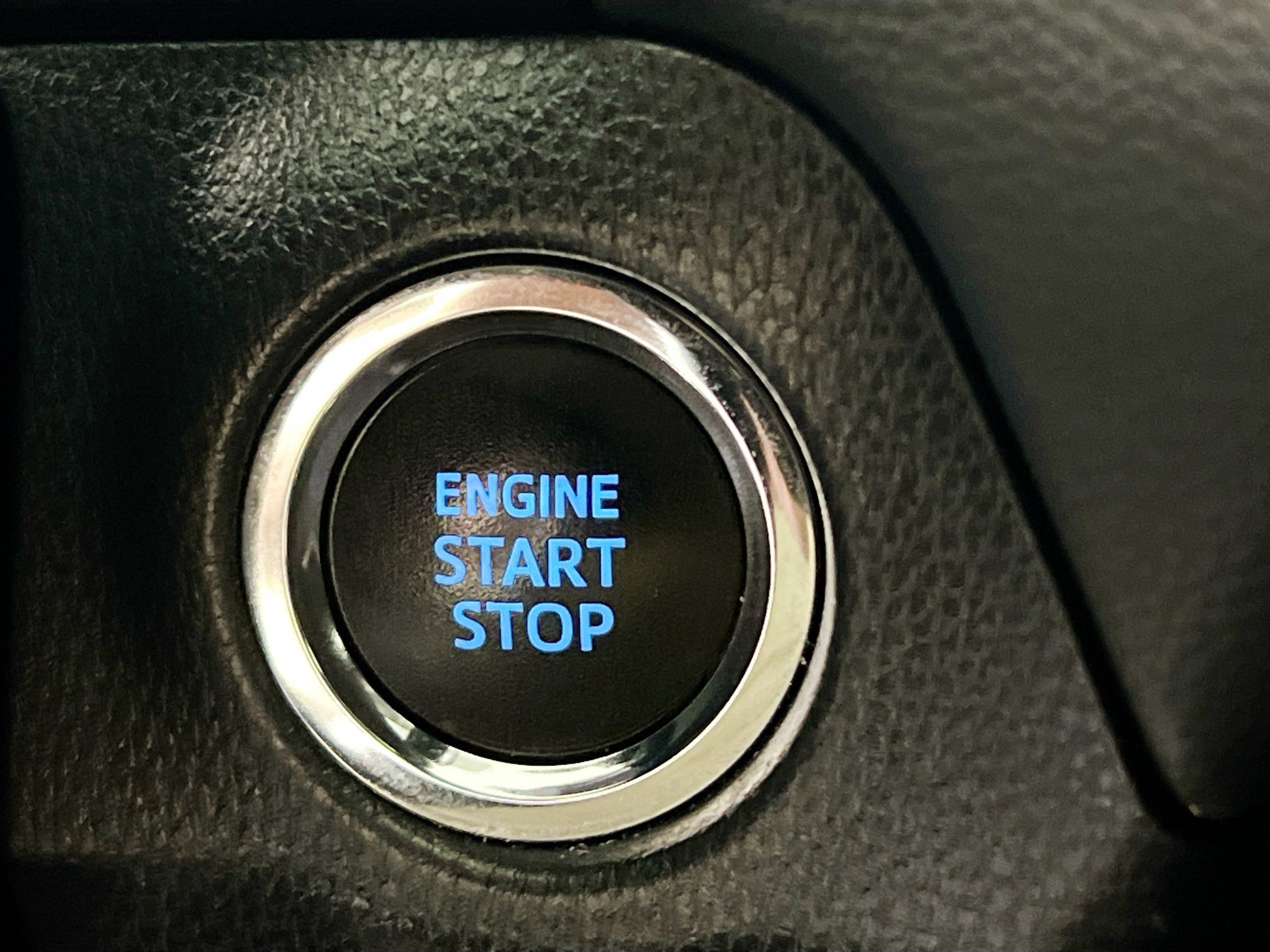 Used 2021 Toyota RAV4 XLE Premium image 24