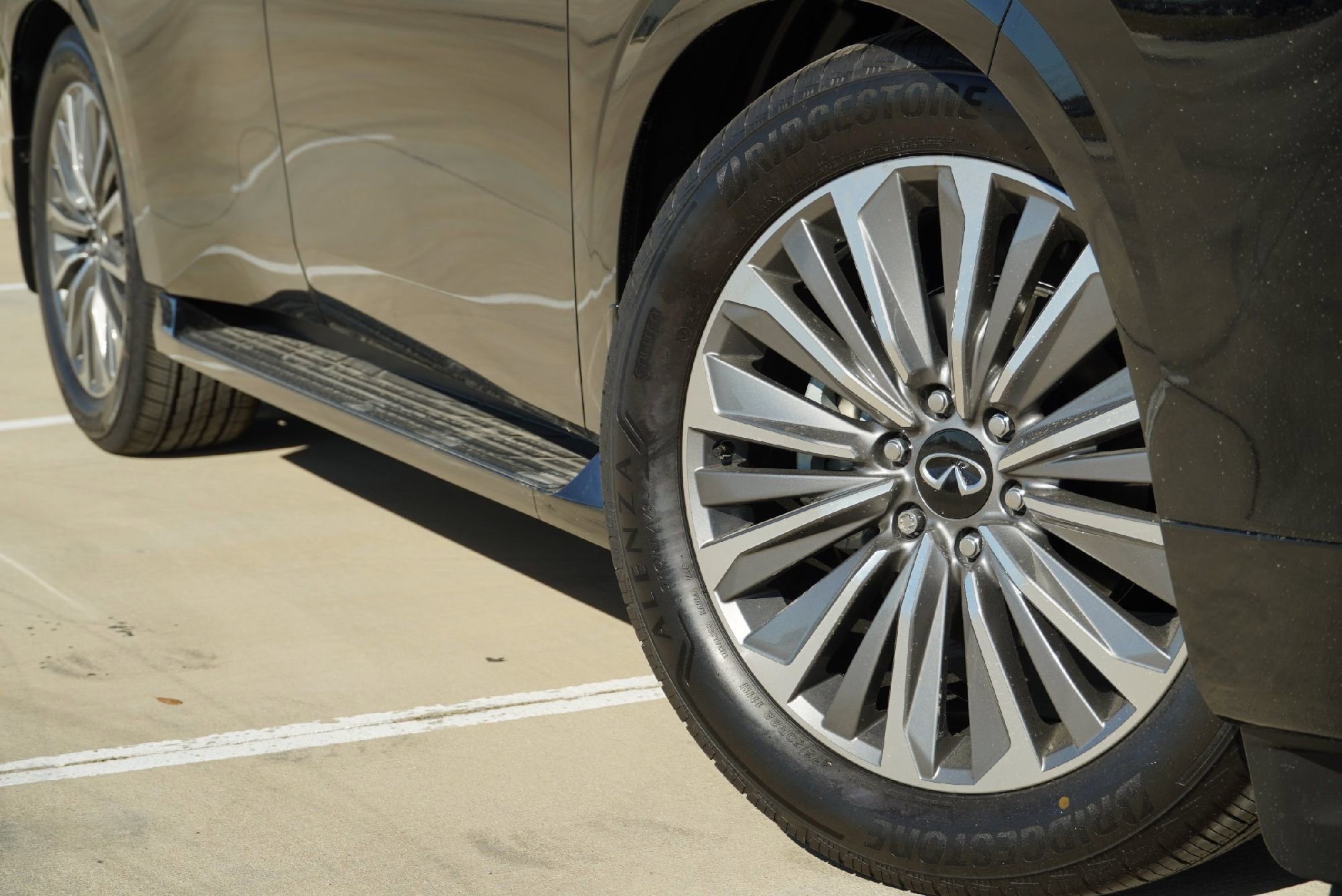 New 2026 INFINITI QX80 Luxe w/ Exterior Package AWD/4WD image 3