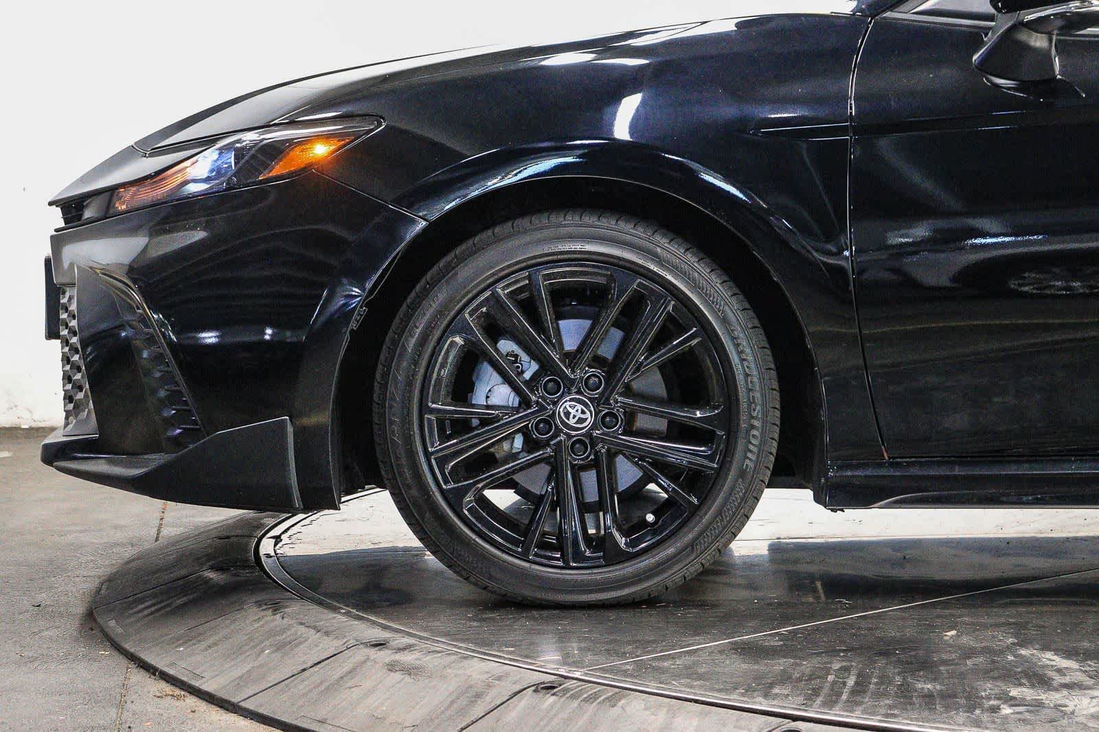 Used 2026 Toyota Camry SE FWD image 9