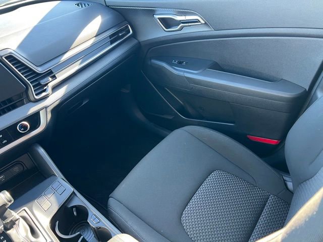 Certified 2024 Kia Sportage LX image 13