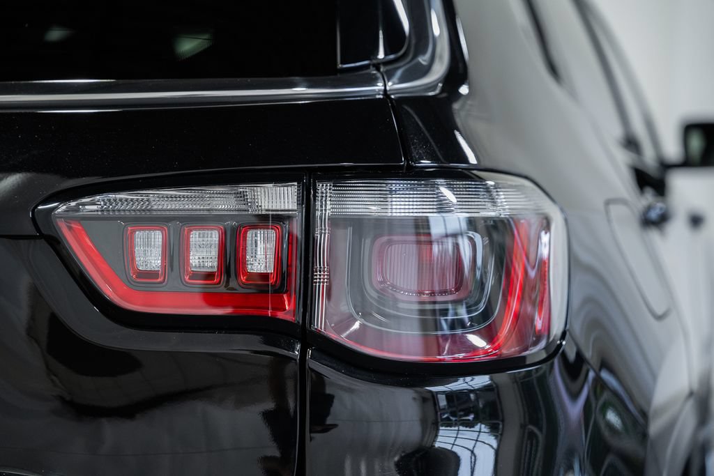Certified 2023 Jeep Compass Latitude AWD/4WD image 6