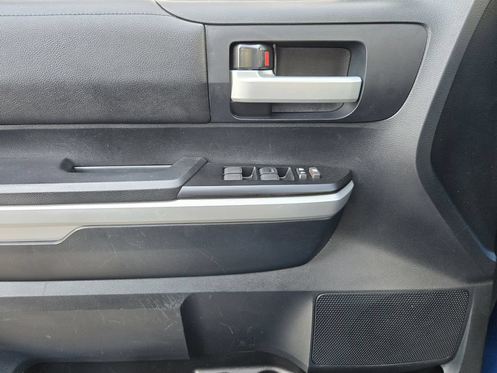 Used 2018 Toyota Tundra SR5 w/ SR5 Upgrade Package RWD image 18
