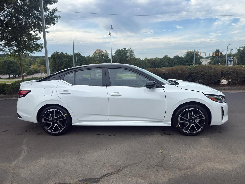 New 2025 Nissan Sentra SR image 8