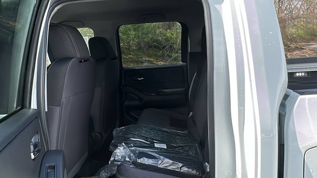 New 2026 Nissan Frontier SV w/ SV Convenience Package AWD/4WD image 21