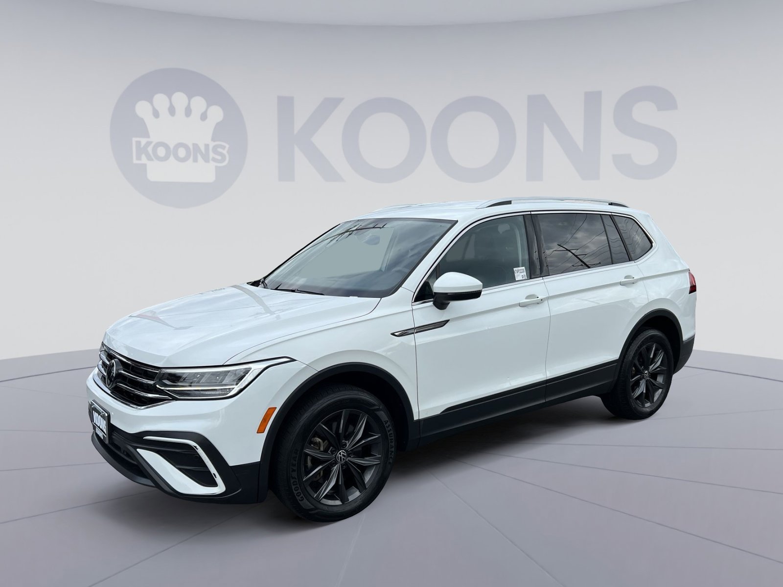 Used 2022 Volkswagen Tiguan SE