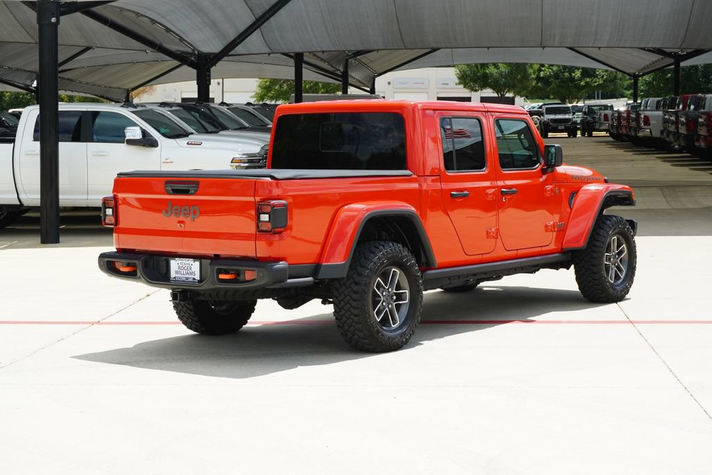 Used 2024 Jeep Gladiator Mojave AWD/4WD image 5