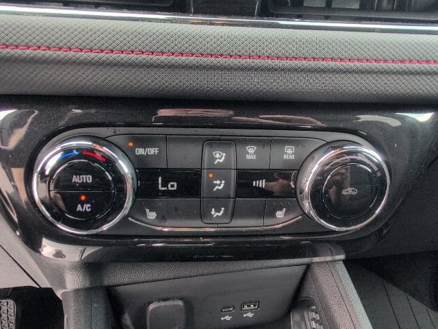 Used 2025 Chevrolet TrailBlazer RS w/ Convenience Package FWD image 29