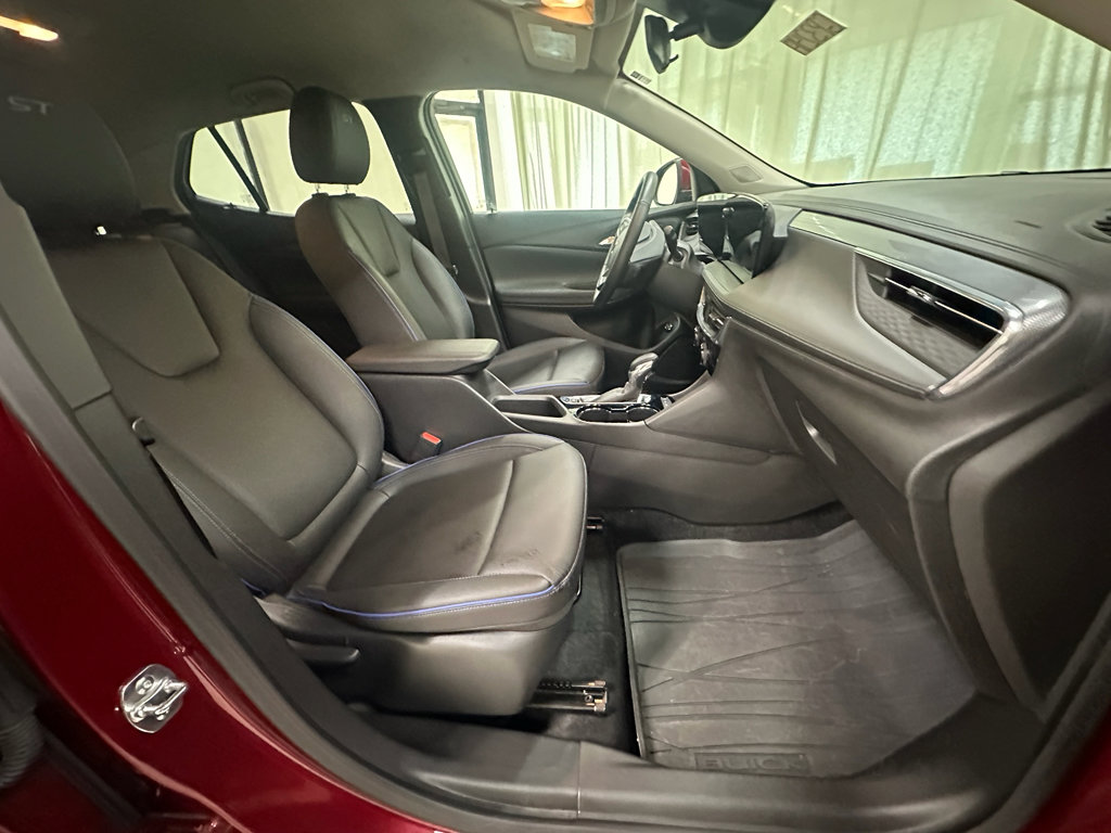 Certified 2025 Buick Encore GX Sport Touring w/ Advanced Technology Package AWD/4WD image 24