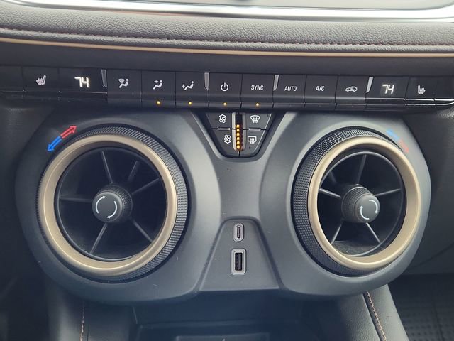 Used 2023 Chevrolet Blazer Premier image 42