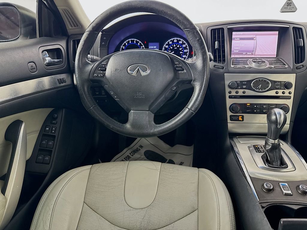 Used 2011 INFINITI G37 Convertible w/ Premium Pkg RWD image 26