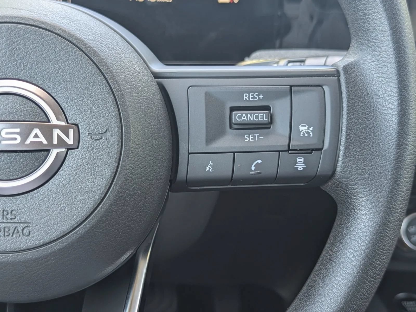 Used 2025 Nissan Kicks SV FWD image 22