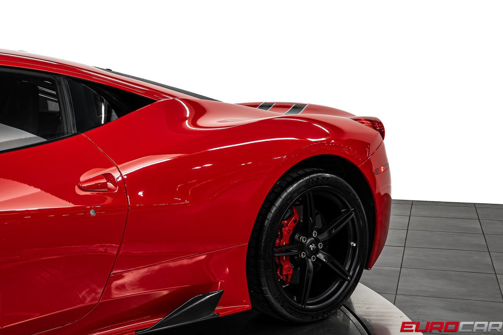 Used 2015 Ferrari 458 Speciale Coupe RWD image 21