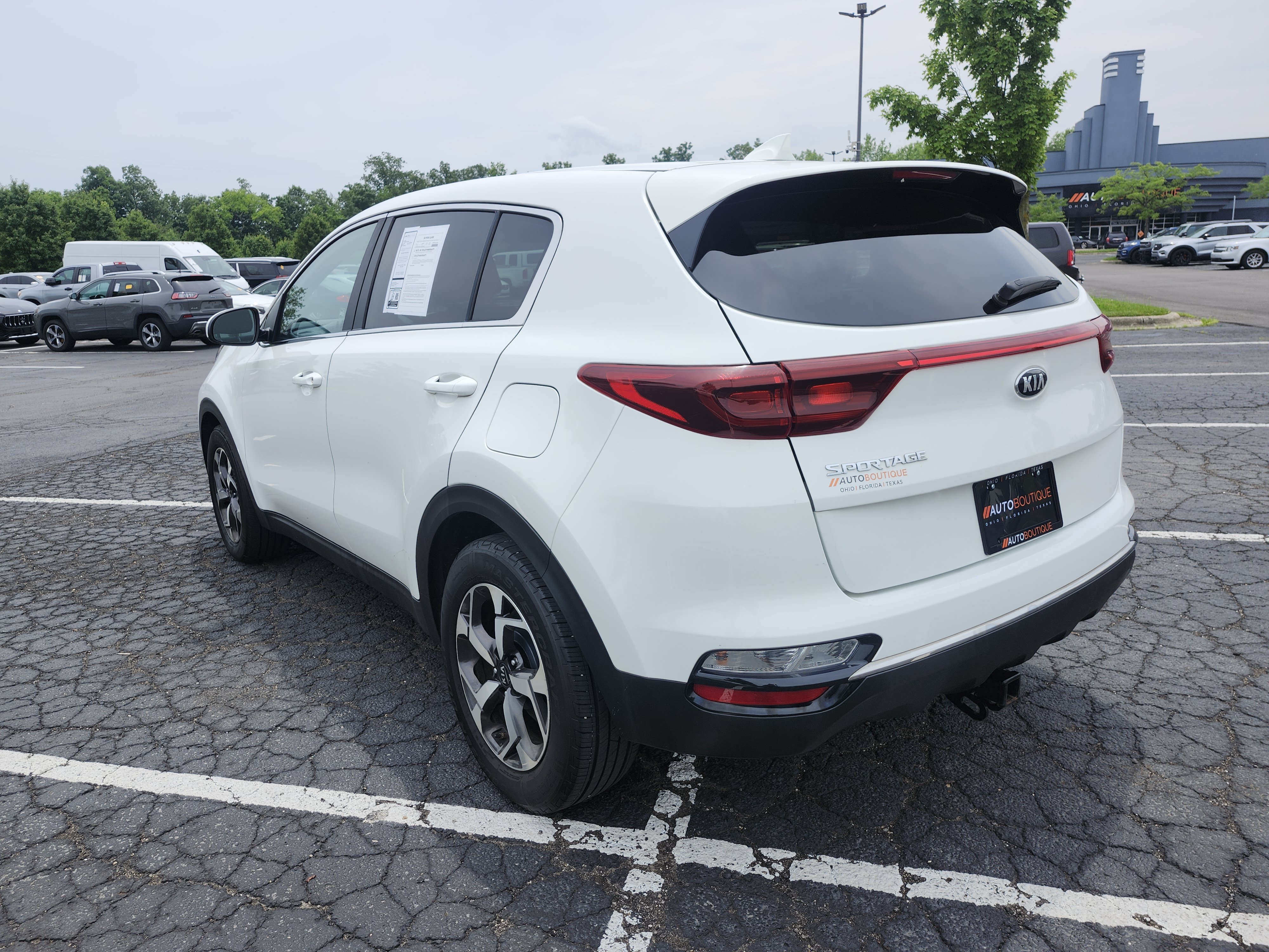 Used 2020 Kia Sportage LX FWD image 13