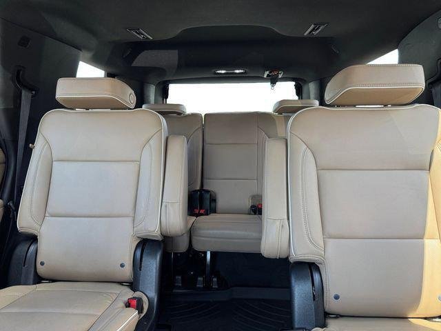Used 2023 Chevrolet Tahoe Premier AWD/4WD image 12
