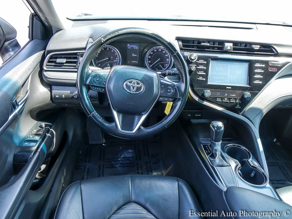Used 2020 Toyota Camry SE FWD image 11