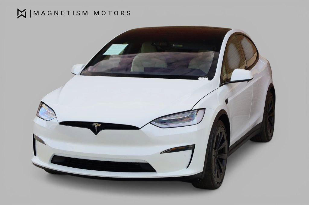 Used 2022 Tesla Model X Plaid image 10