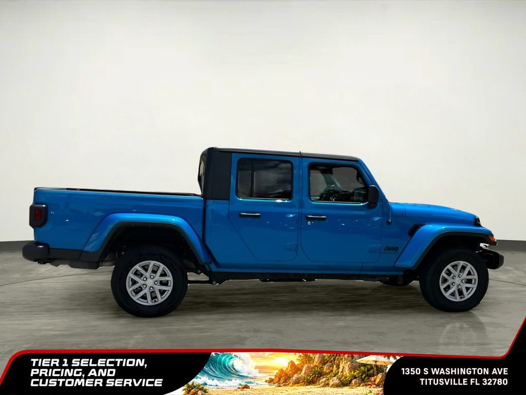 Used 2023 Jeep Gladiator Sport AWD/4WD image 12