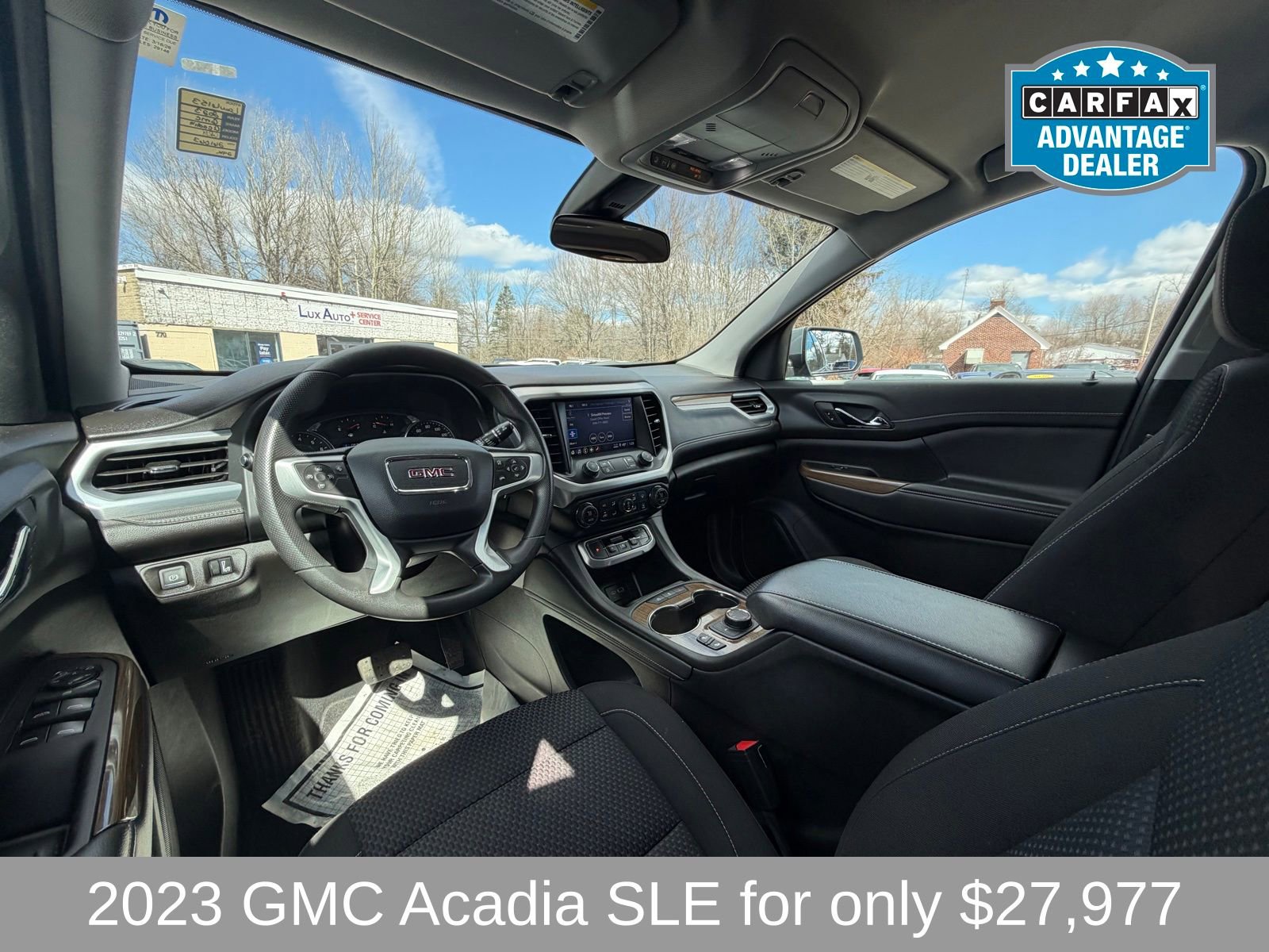 Used 2023 GMC Acadia SLE w/ Driver Convenience Package image 14