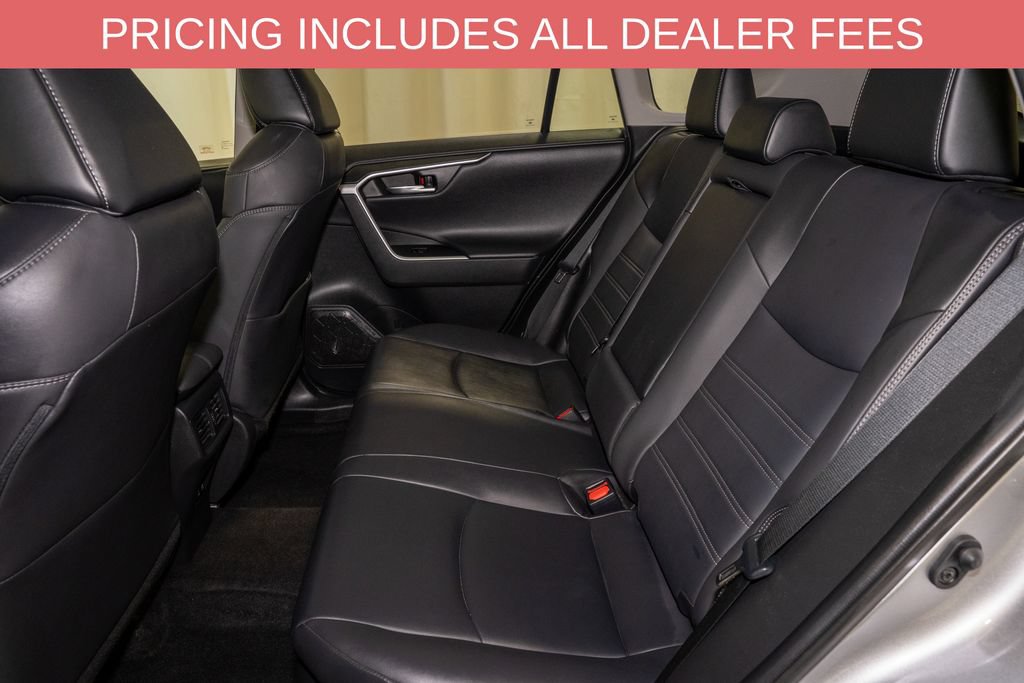 Used 2021 Toyota RAV4 Limited AWD/4WD image 9