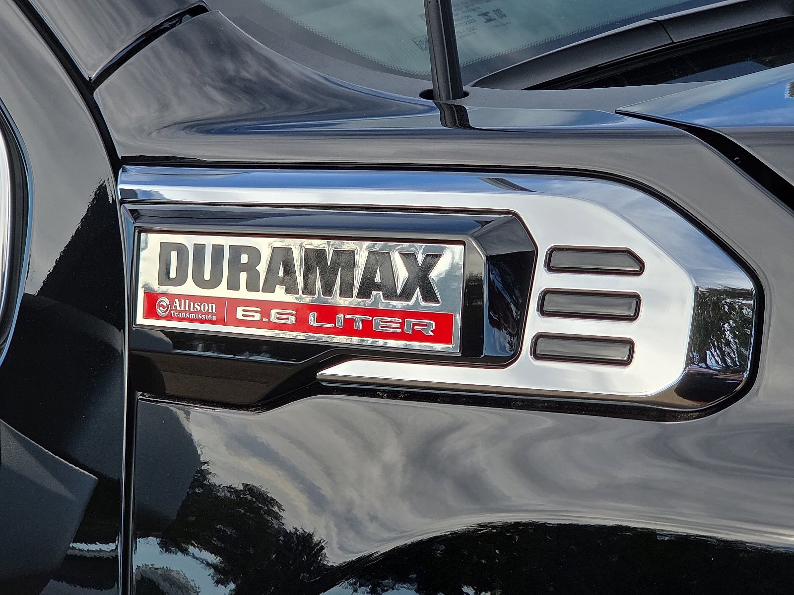 New 2026 GMC Sierra 2500 Denali w/ Denali Reserve Package image 6