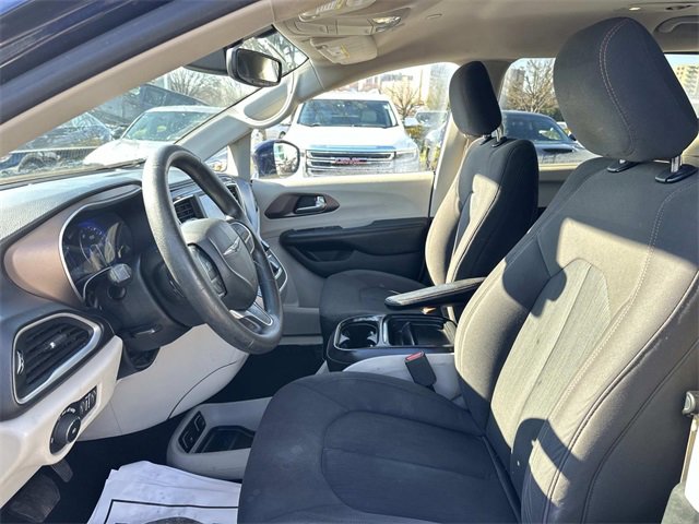 Certified 2019 Chrysler Pacifica Touring Plus image 17