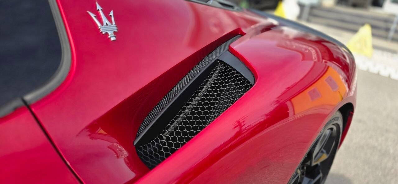 Used 2022 Maserati MC20 Coupe RWD image 17