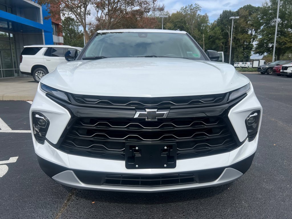 New 2025 Chevrolet Blazer LT w/ Midnight/Sport Edition image 3