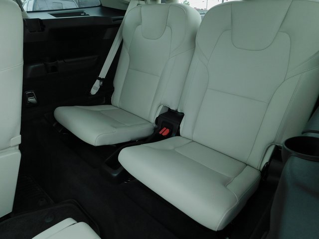 Used 2024 Volvo XC90 B6 Plus w/ Protection Package Premier image 23