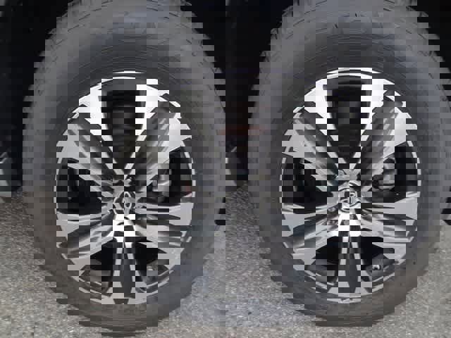 Used 2022 Toyota Highlander XLE image 40