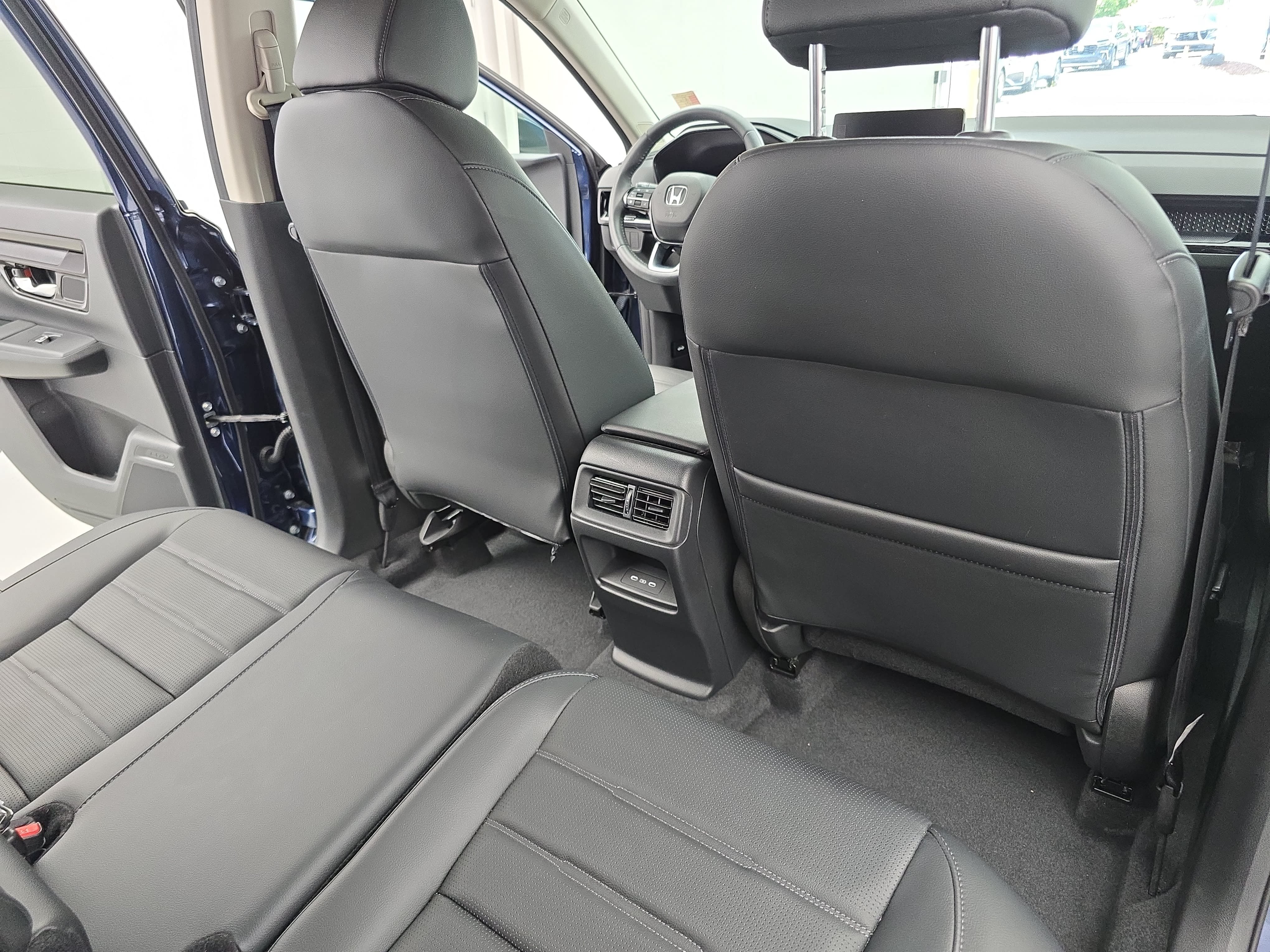 Used 2024 Honda CR-V EX-L image 11