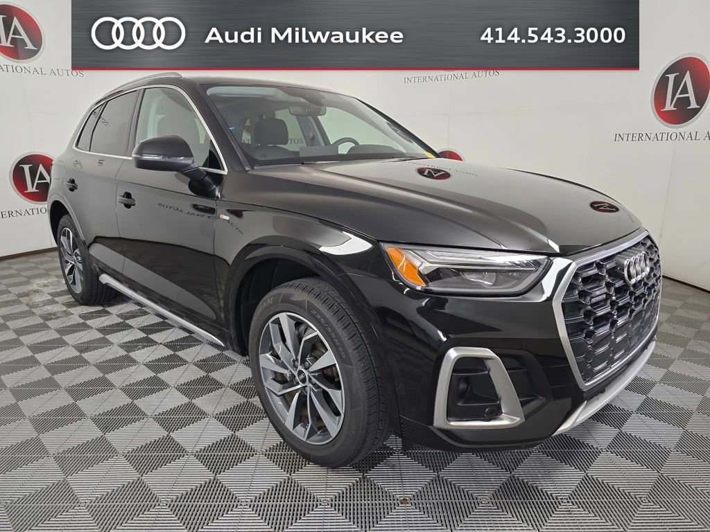 Used 2023 Audi Q5 2.0T Premium w/ Convenience Package AWD/4WD image 1