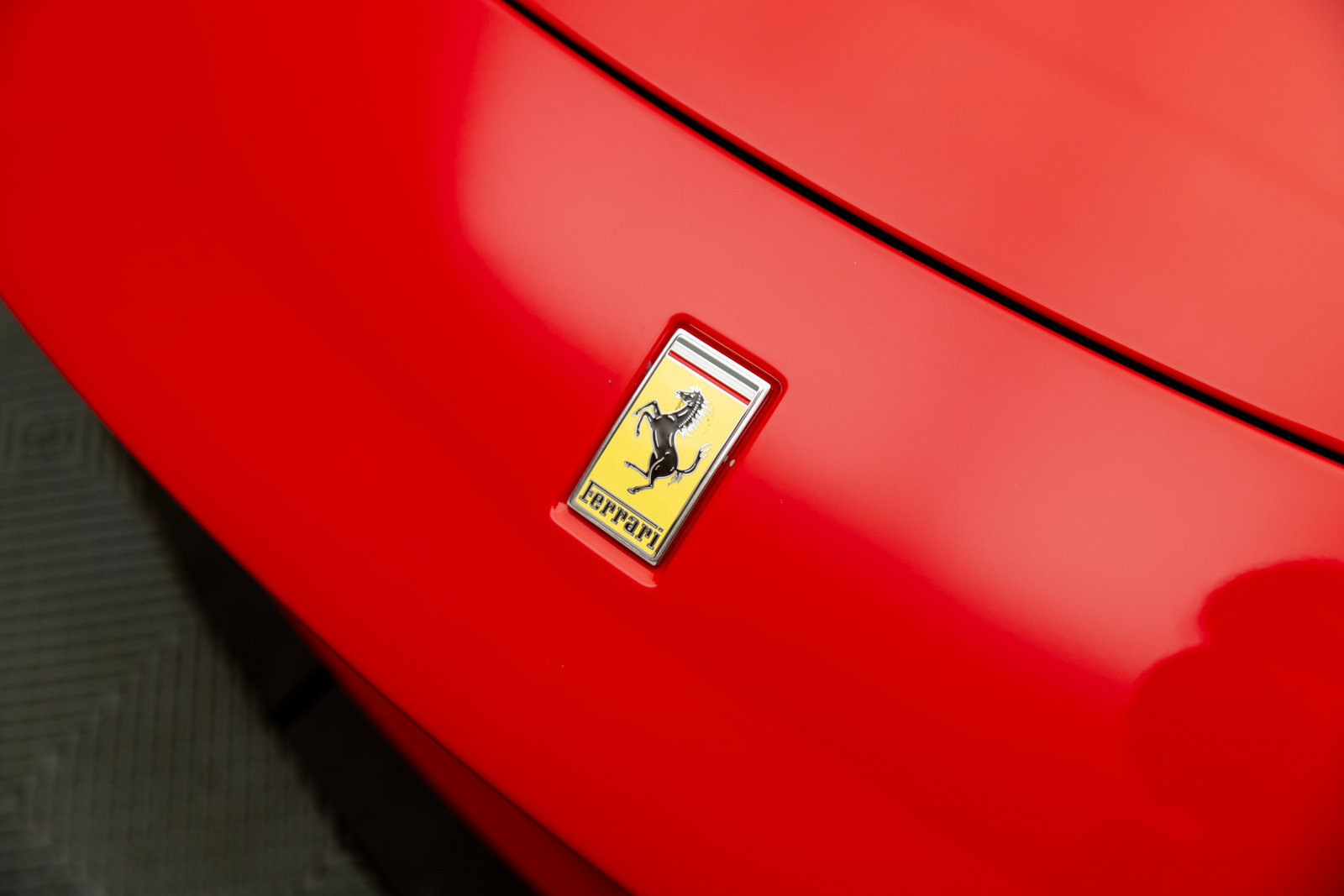 Used 2026 Ferrari Roma Spider RWD image 46