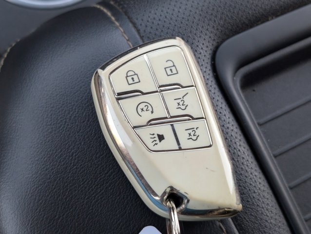 Used 2023 GMC Yukon SLT AWD/4WD image 29