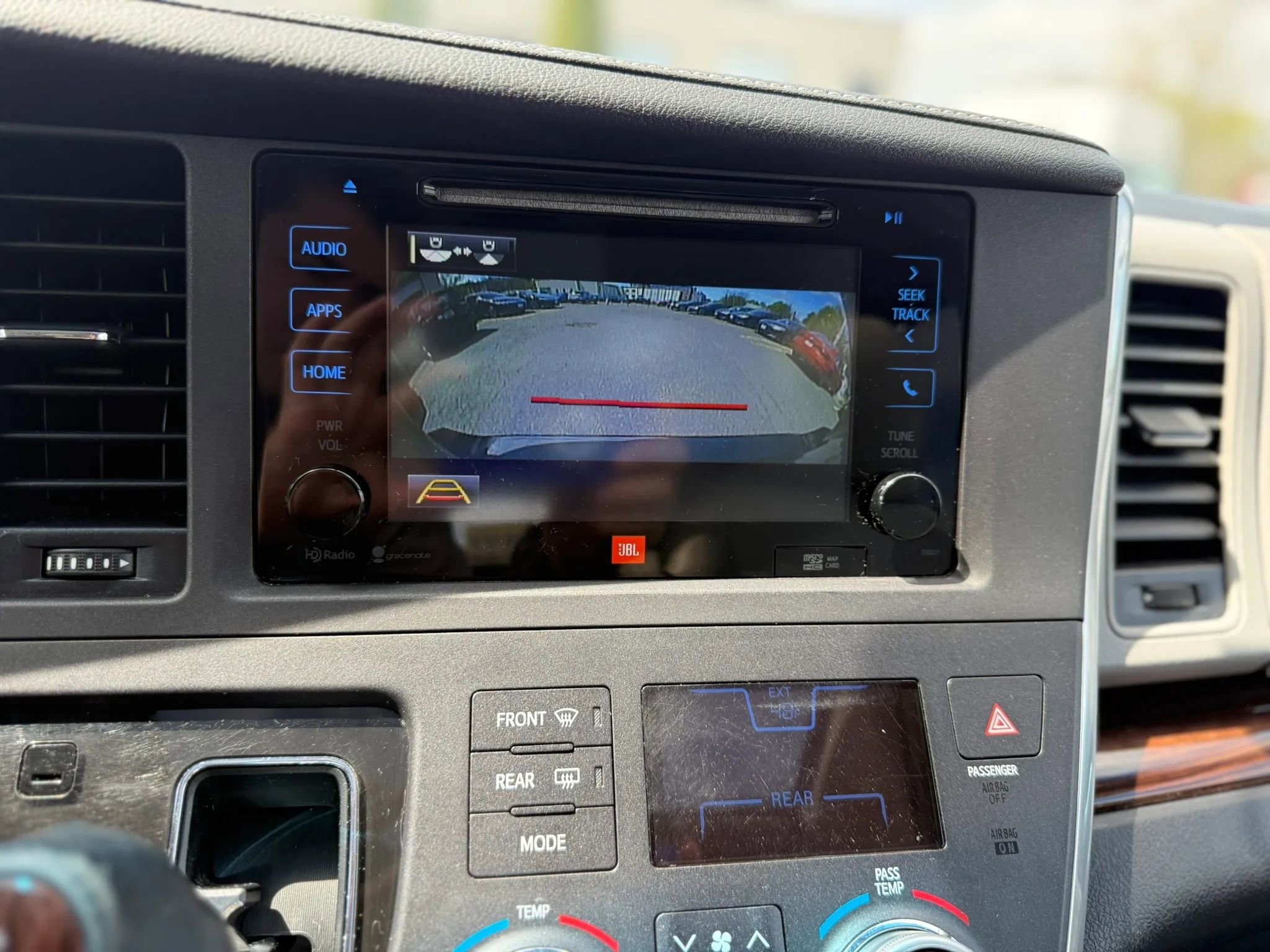 Used 2015 Toyota Sienna Limited AWD/4WD image 24